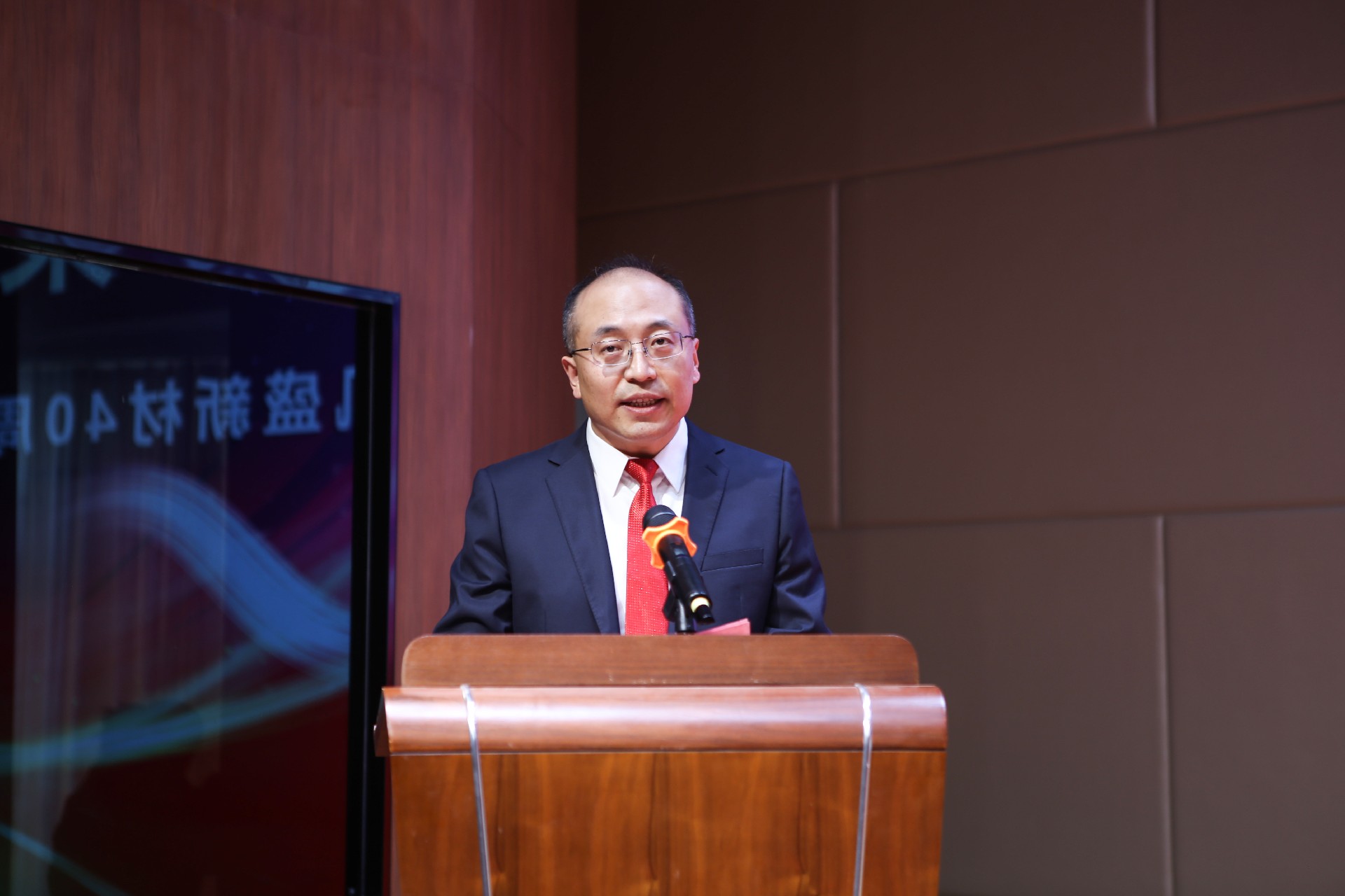 凝心聚力·風(fēng)雨同舟 凱盛新材40年周年慶及人物頒獎(jiǎng)表彰大會(huì)圓滿舉行